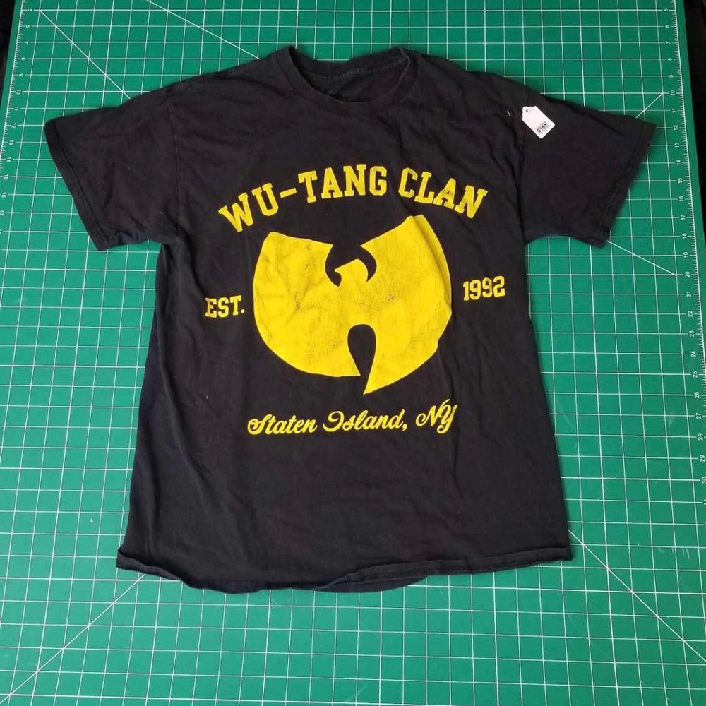 Wu-tang clan size large tee